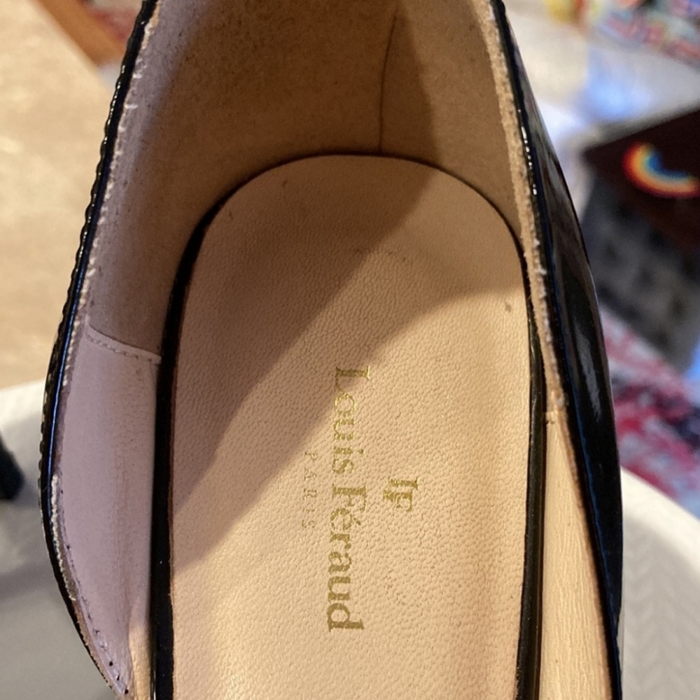 Louis Feraud Paris Heels - Picture 5 of 12